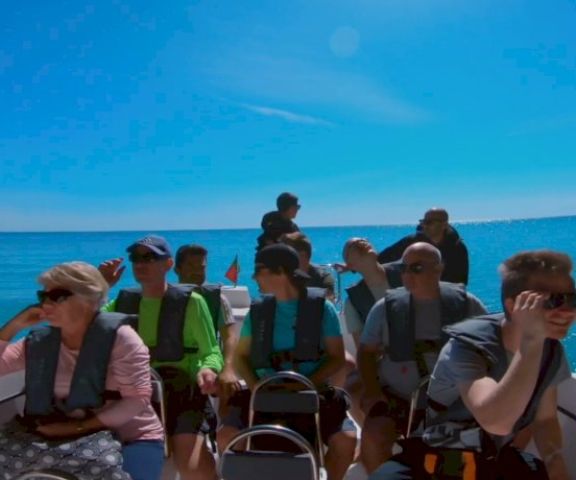 Benagil Explore as Grutas